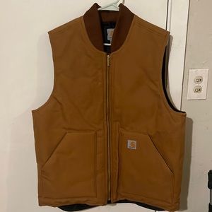 Selling a Carhart large tall vest never worn no tags